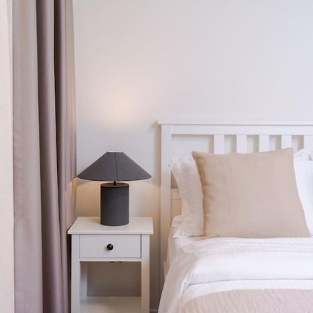Anna'S Blloku Apartment Tiranë Ngoại thất bức ảnh