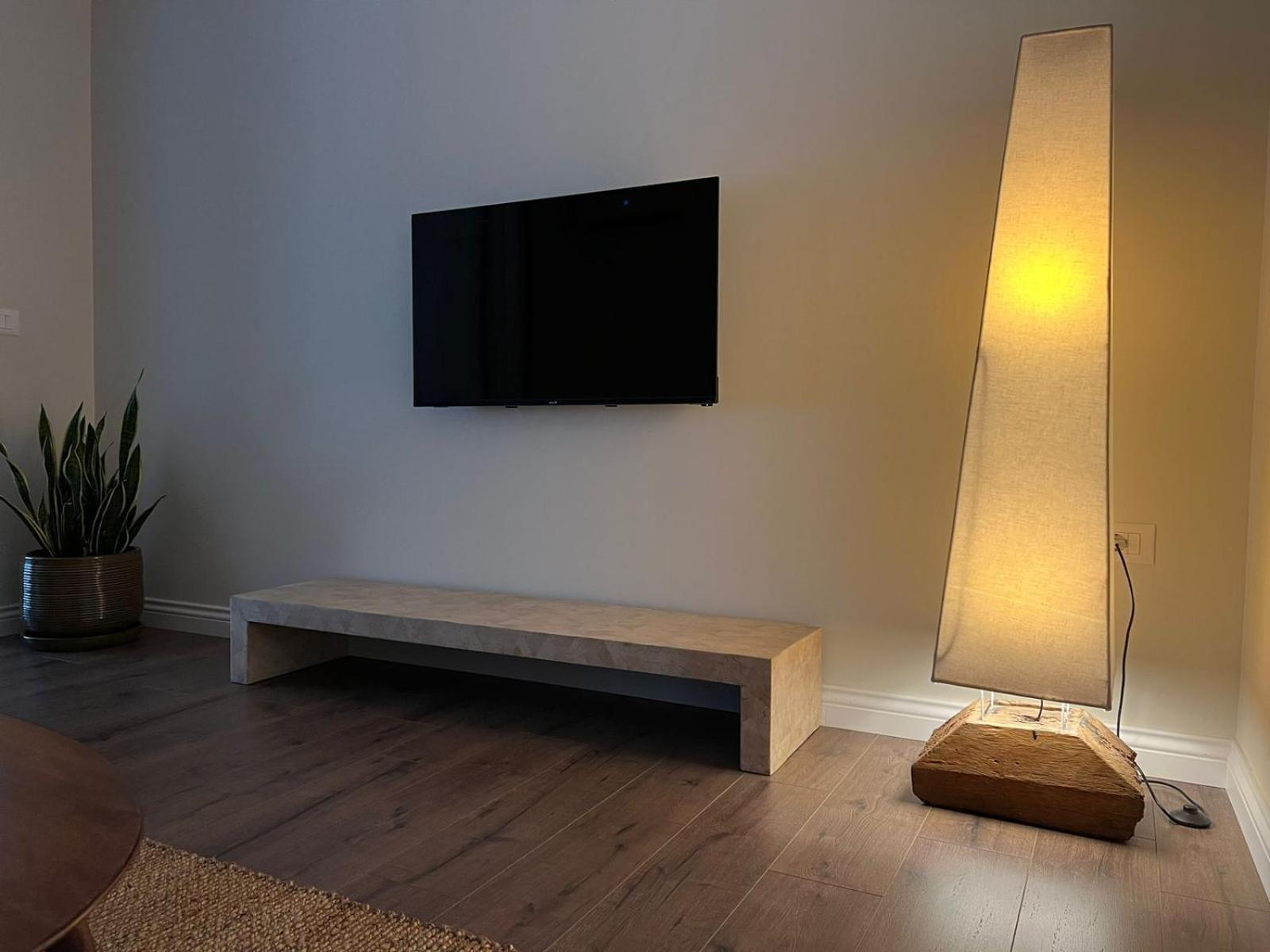 Anna'S Blloku Apartment Tiranë Ngoại thất bức ảnh