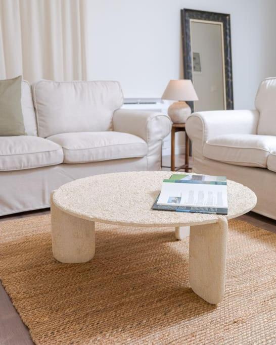 Anna'S Blloku Apartment Tiranë Ngoại thất bức ảnh