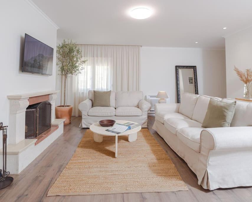 Anna'S Blloku Apartment Tiranë Ngoại thất bức ảnh