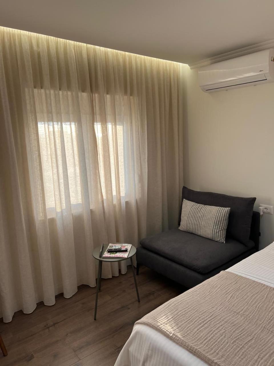 Anna'S Blloku Apartment Tiranë Ngoại thất bức ảnh